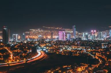công bằng 2025 8Day